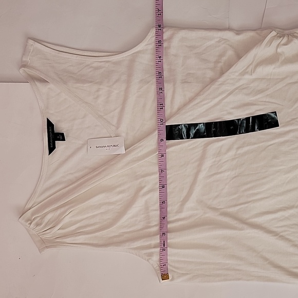 Banana Republic Factory  Wrap V-Neck white tank  top/ S. - Picture 4 of 8